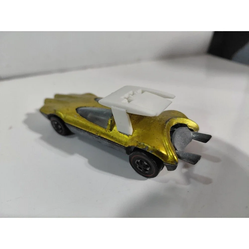 Hot Wheels 1:64 Die Cast Red Line 1969 USA Swingin' Wing Car